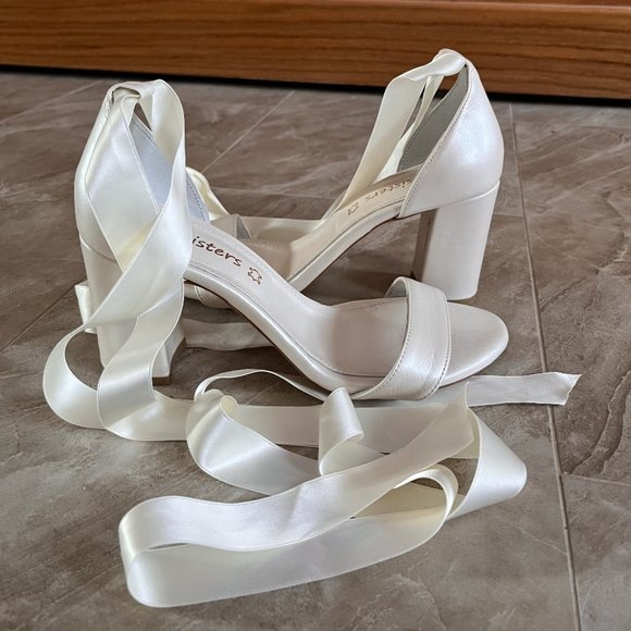 Ivory Block Heels With Satin Ribbon - Picture 4 of 7